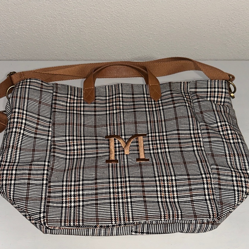 Thirty-One - Casual Crossbody - Embroidered M